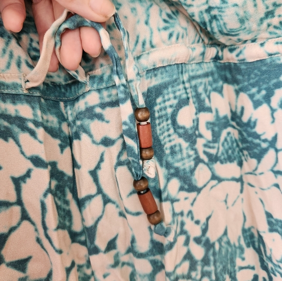 NWT Chaser Surplice Tie Waist Tie-dye Flare Sleeve Romper FLAW - Picture 4 of 7